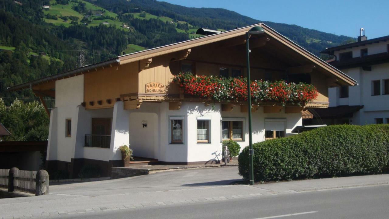 Apartament Haus Waldner Aschau Im Zillertal Zewnętrze zdjęcie
